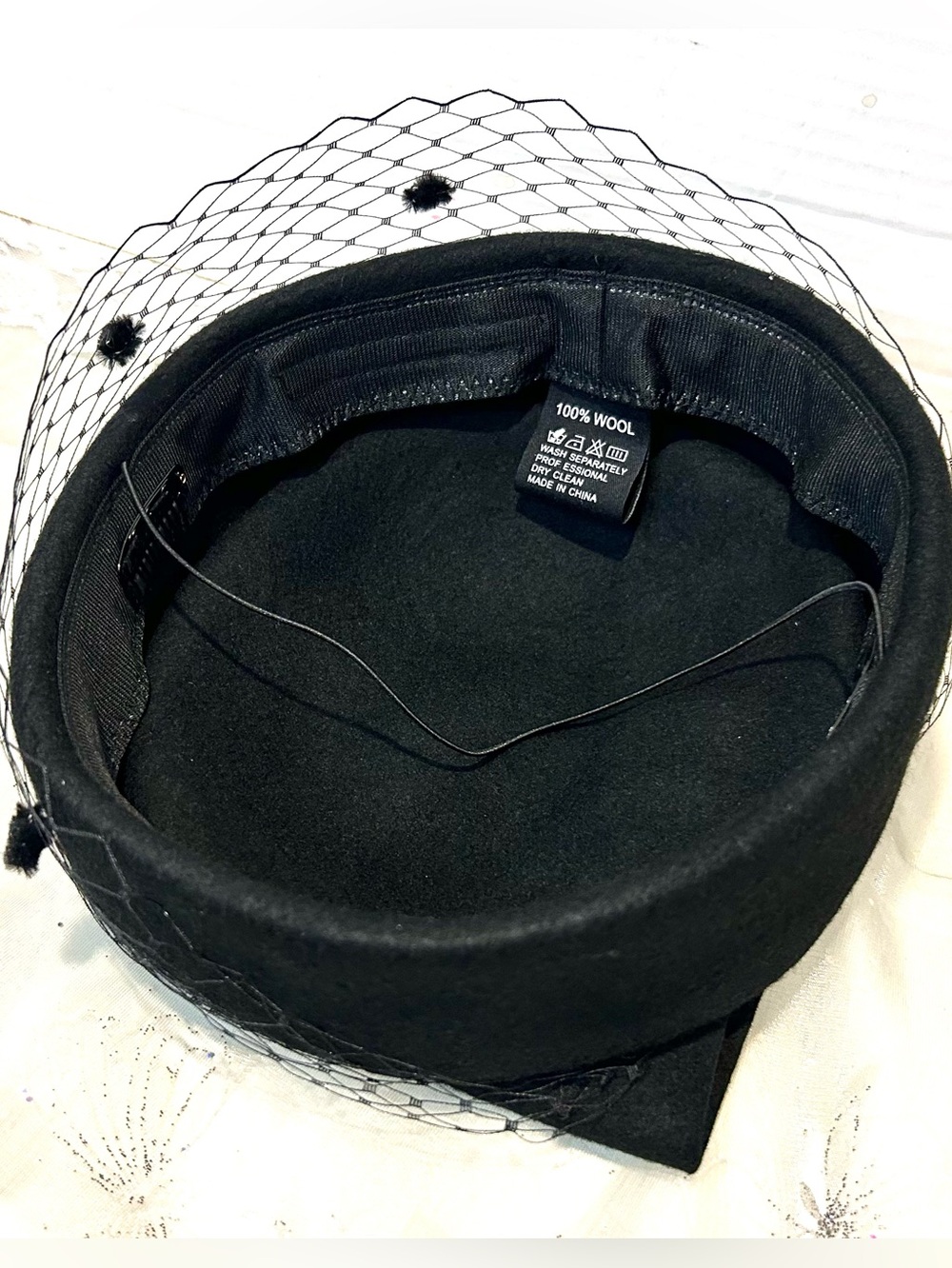 1960s Black Pillbox Hat with bow & Netted Veil Retro Goth Film Noir Femme Fatale - Picture 9 of 10